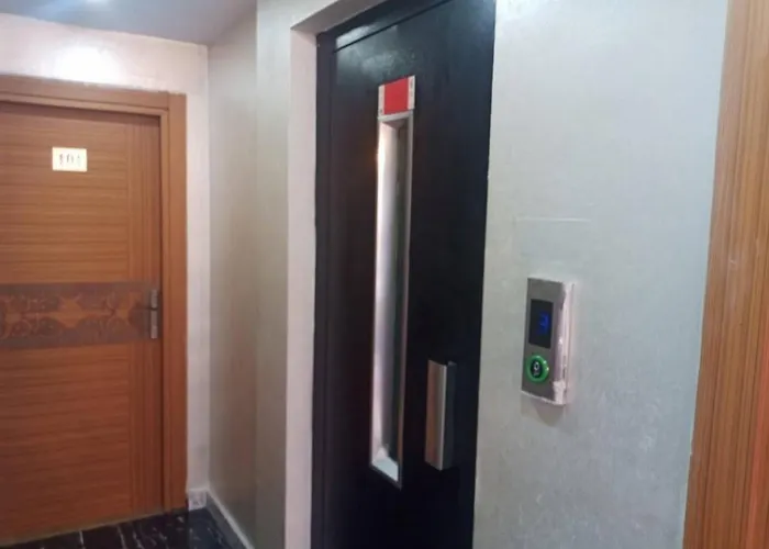 Elite Brand Hotel